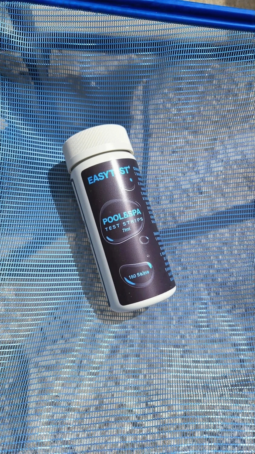 Customer photo of cyanuric acid powder in its container showing product packaging and contents